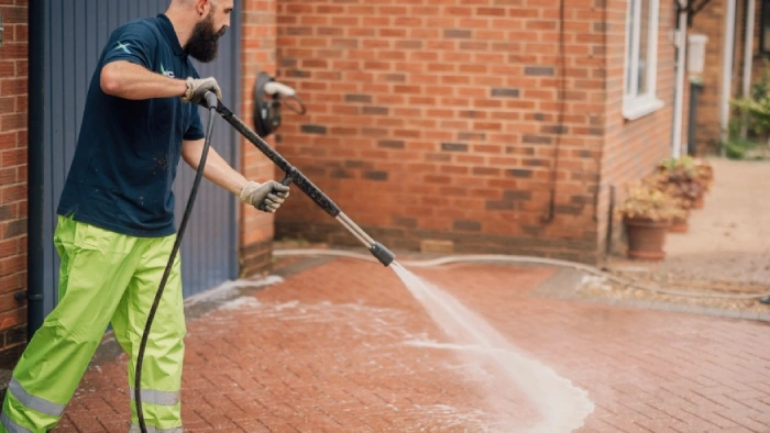 Driveway pressure washing in Leicester