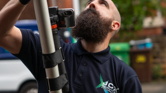 Gutter vacuum clearing in Derby