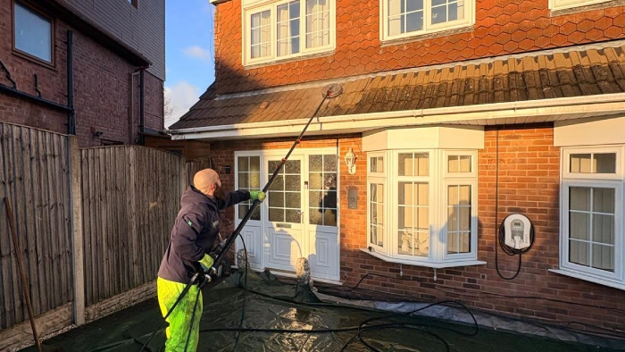 Roof cleaning service in Nottingham